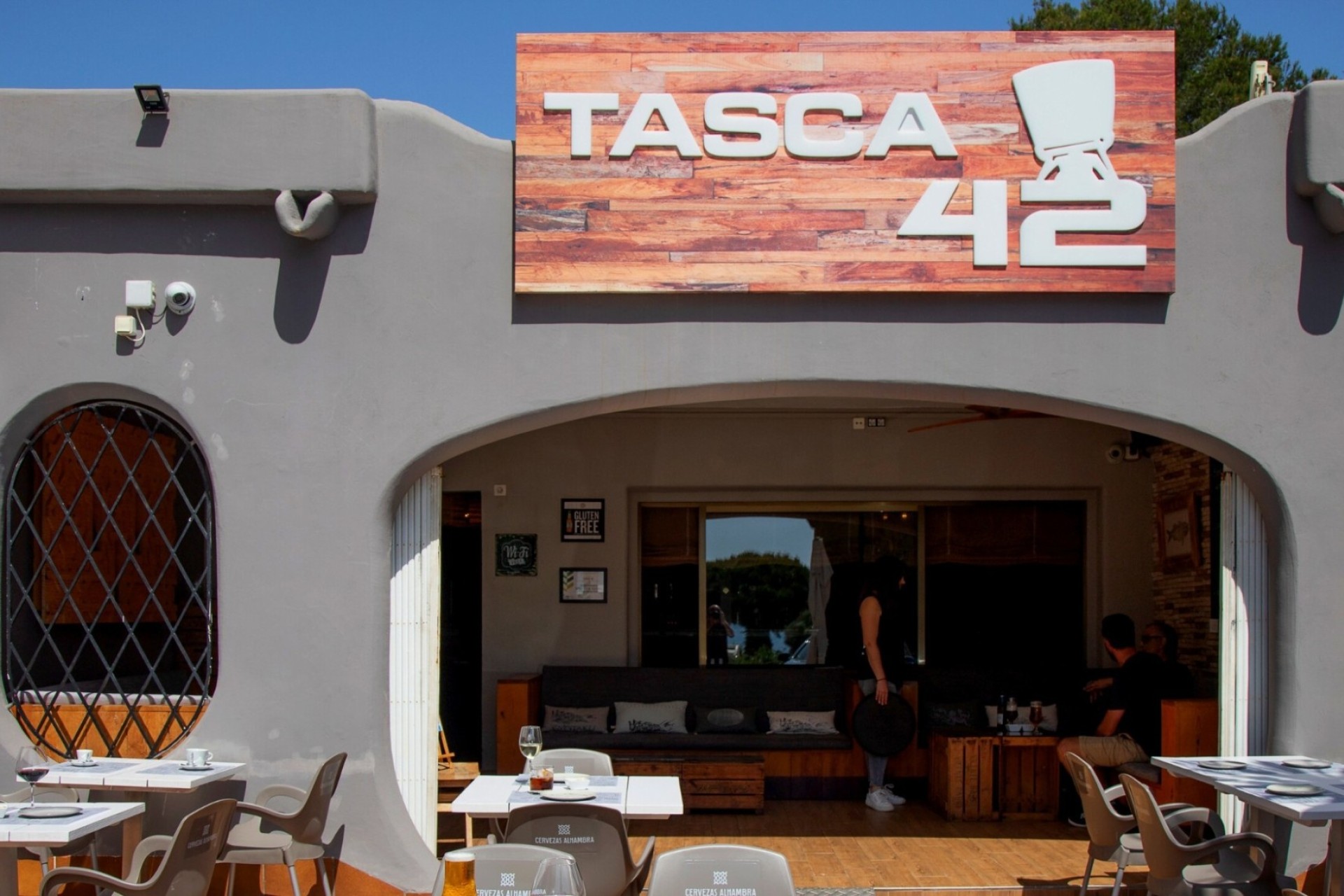 Alquiler a largo plazo - Local Comercial - Moraira - La Cometa