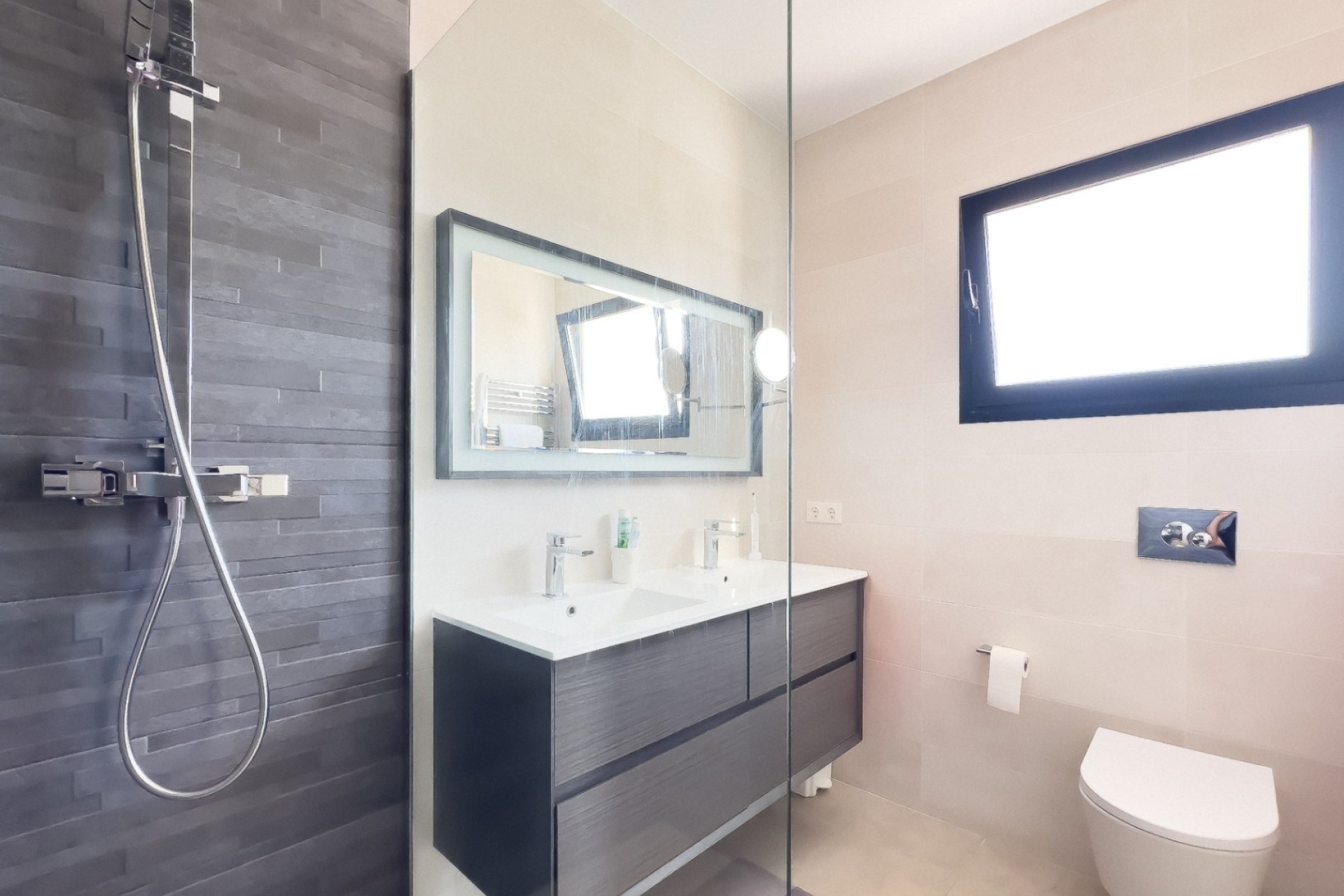 Alquiler a largo plazo - Villas - Chalets - Benissa - La Fustera