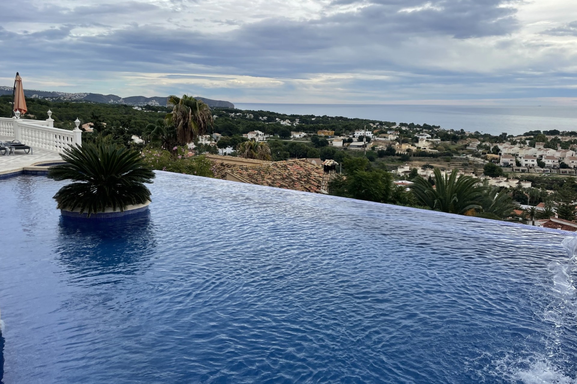 Alquiler a largo plazo - Villas - Chalets - Calpe - Tosal de la Cometa