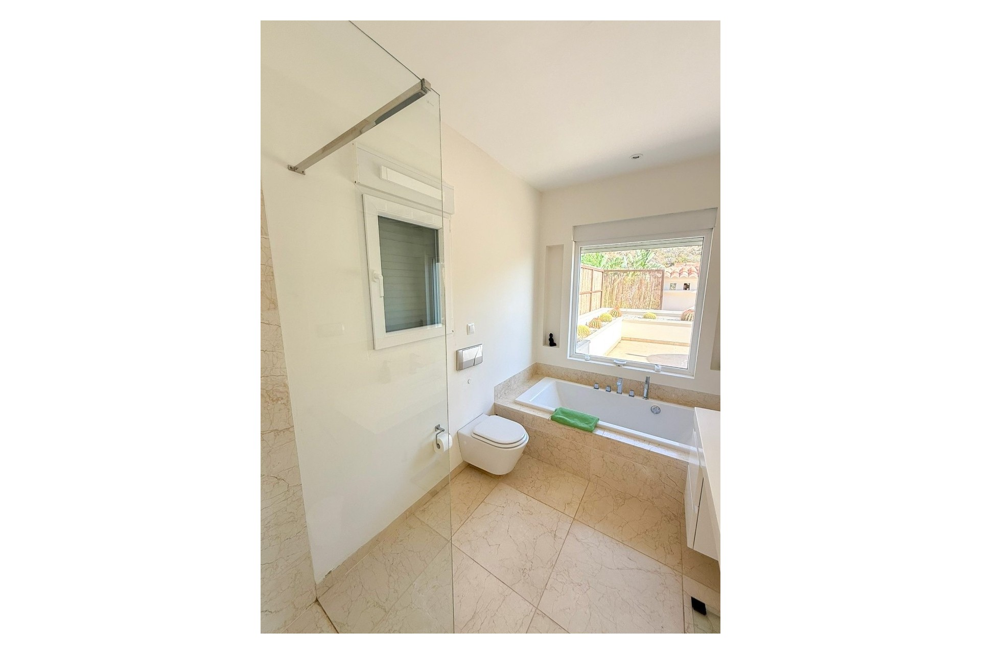 Alquiler a largo plazo - Villas - Chalets - Moraira - El Portet