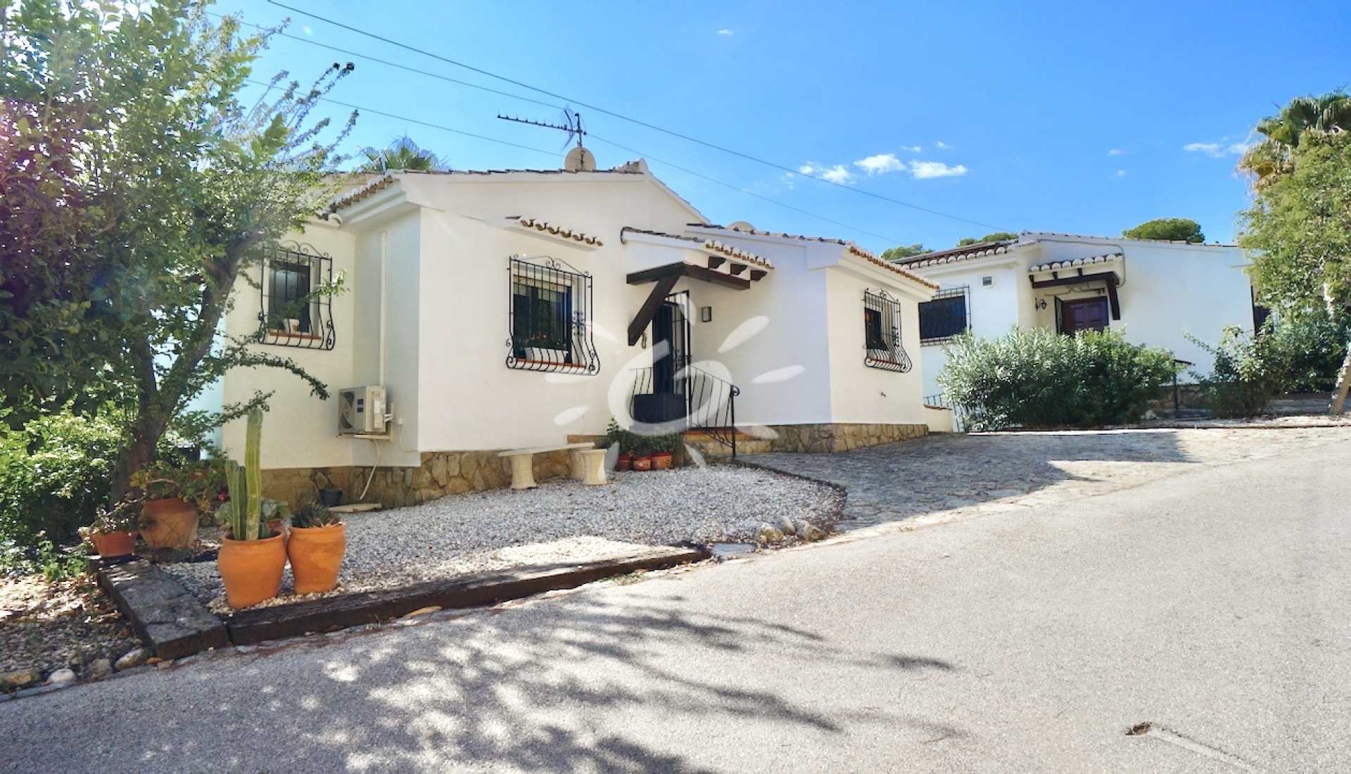 Liegenschaften - Stadthaeuser - Reihenhaeuser - Moraira - Fanadix