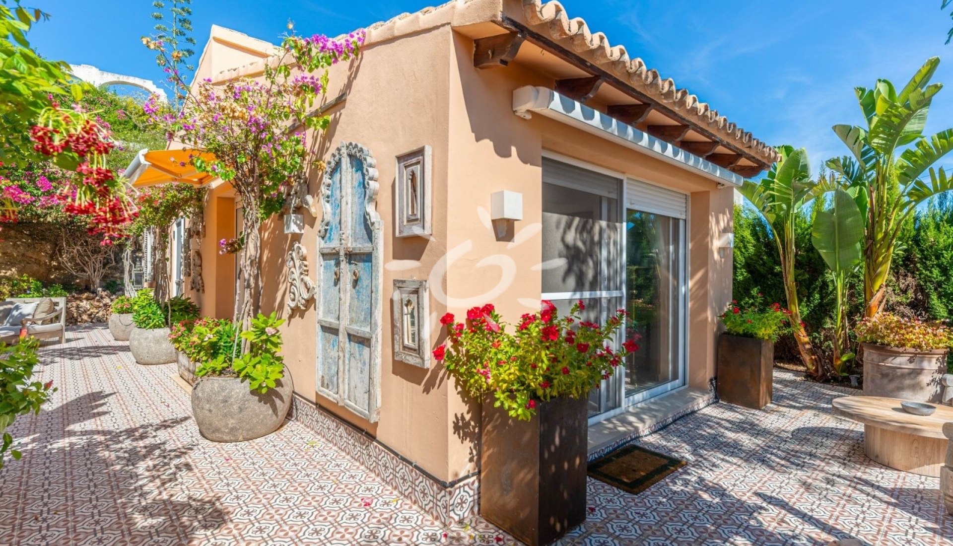 Liegenschaften - Stadthaeuser - Reihenhaeuser - Moraira - La Sabatera
