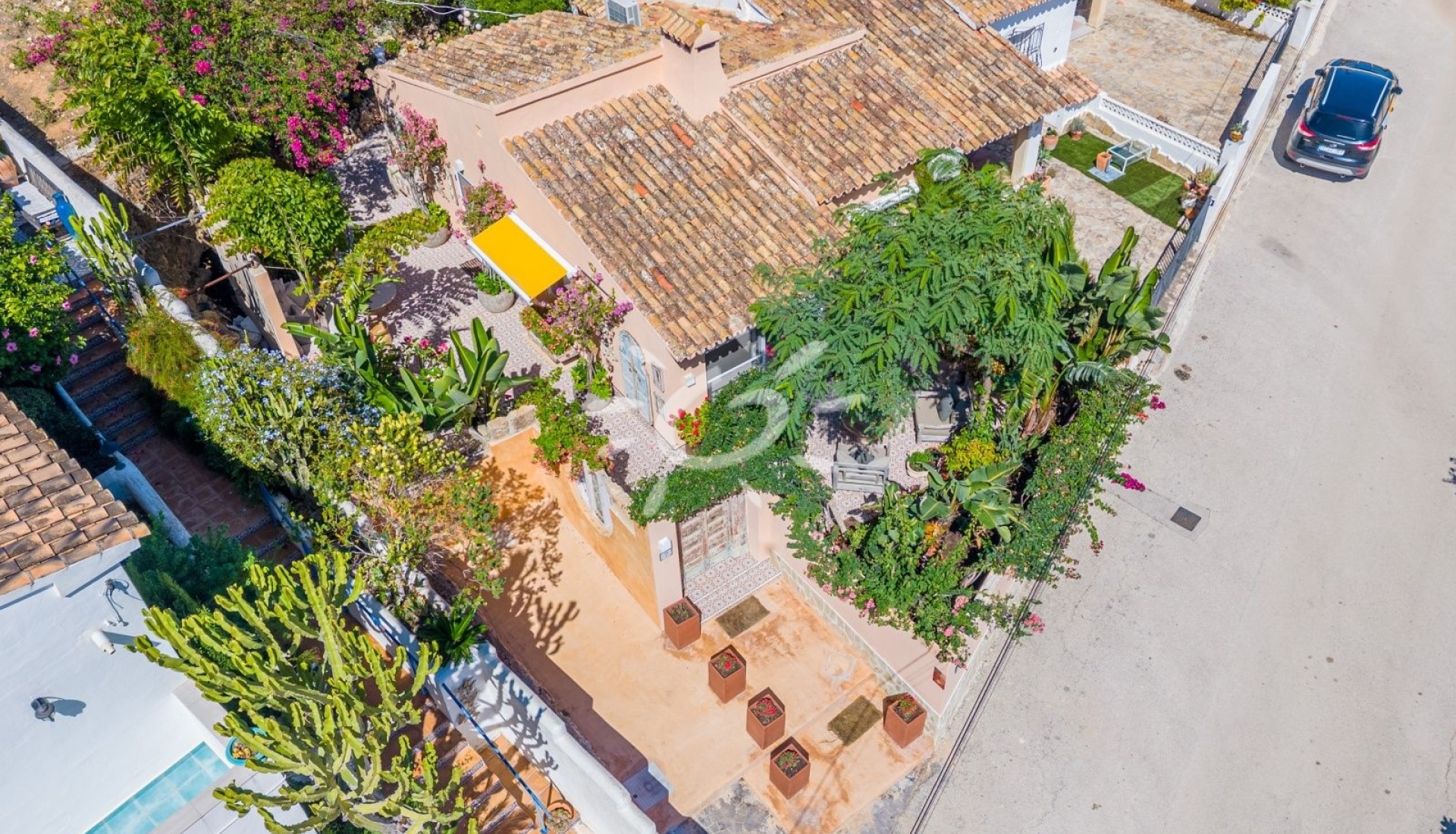 Liegenschaften - Stadthaeuser - Reihenhaeuser - Moraira - La Sabatera