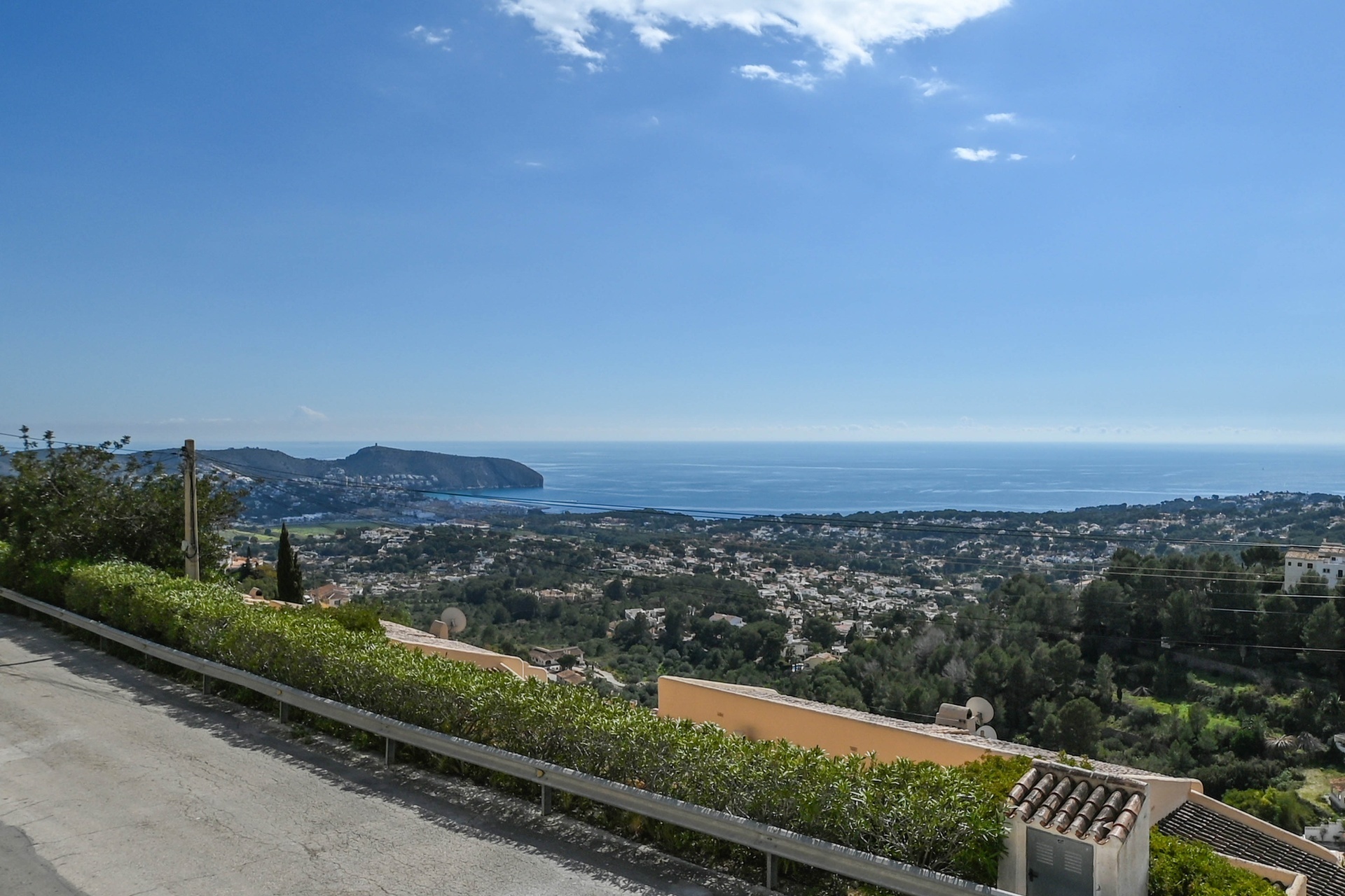 Liegenschaften - Stadthaeuser - Reihenhaeuser - Moraira