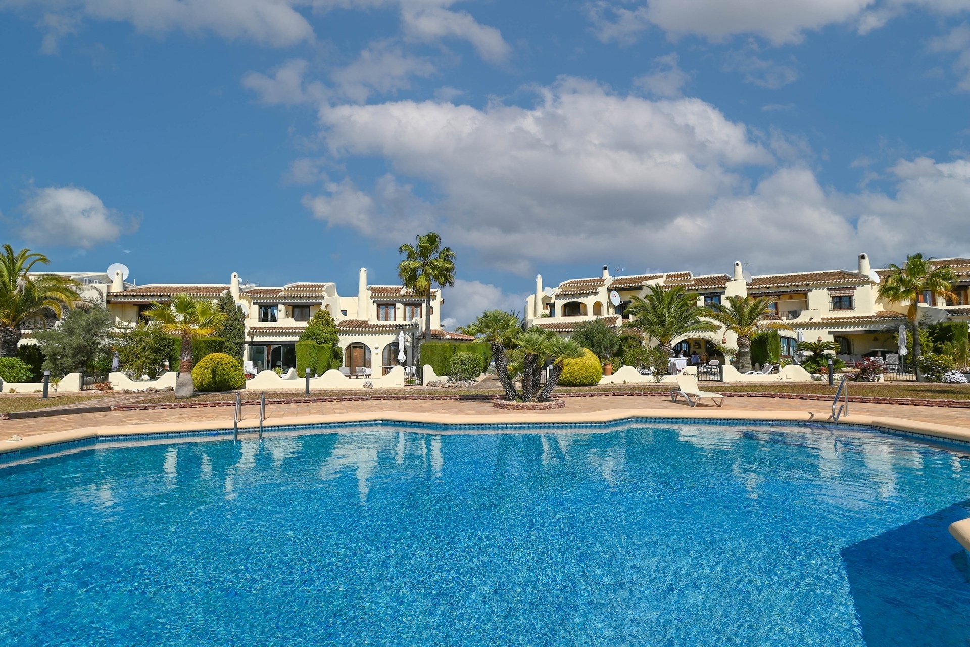 Liegenschaften - Stadthaeuser - Reihenhaeuser - Moraira