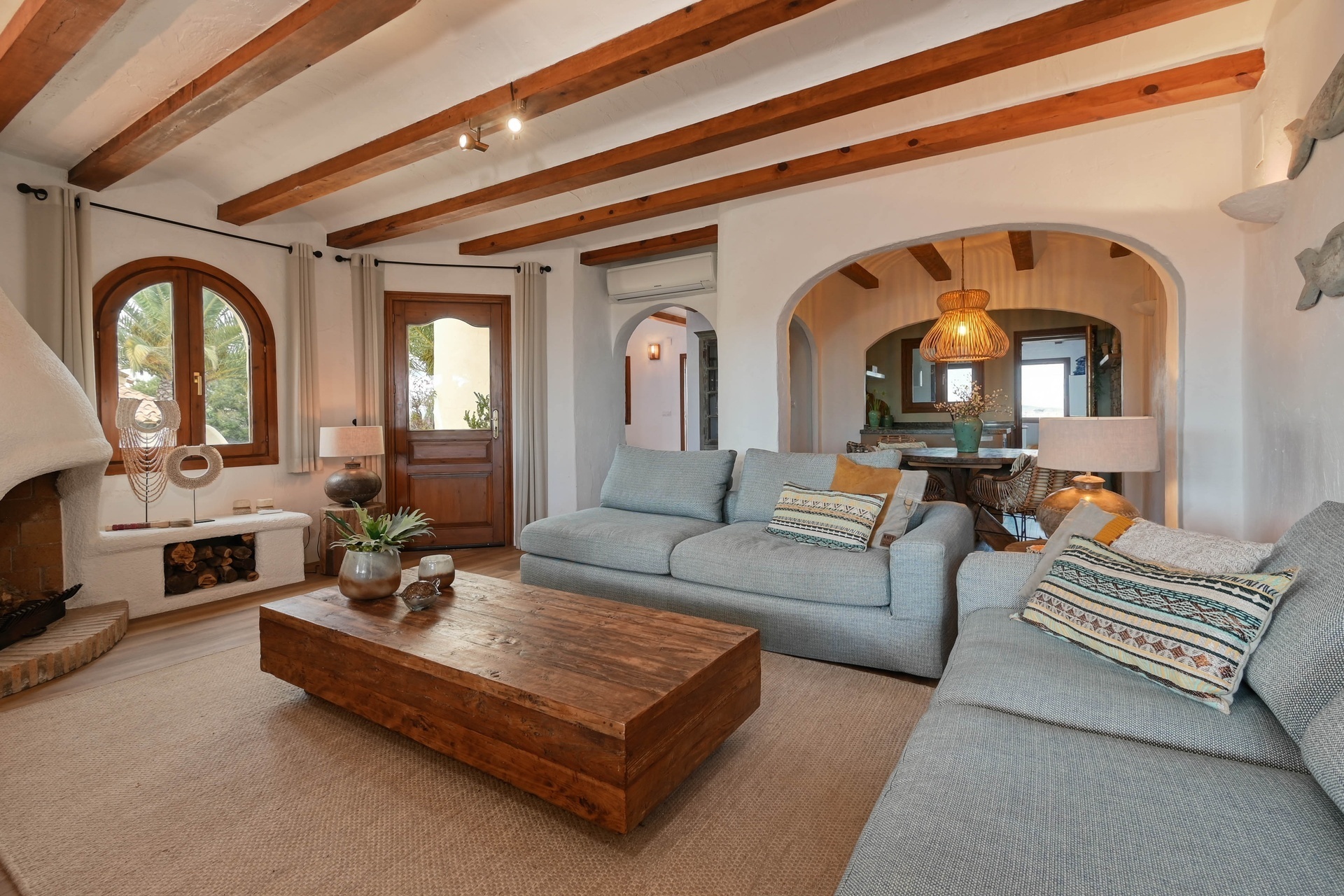 Liegenschaften - Stadthaeuser - Reihenhaeuser - Moraira