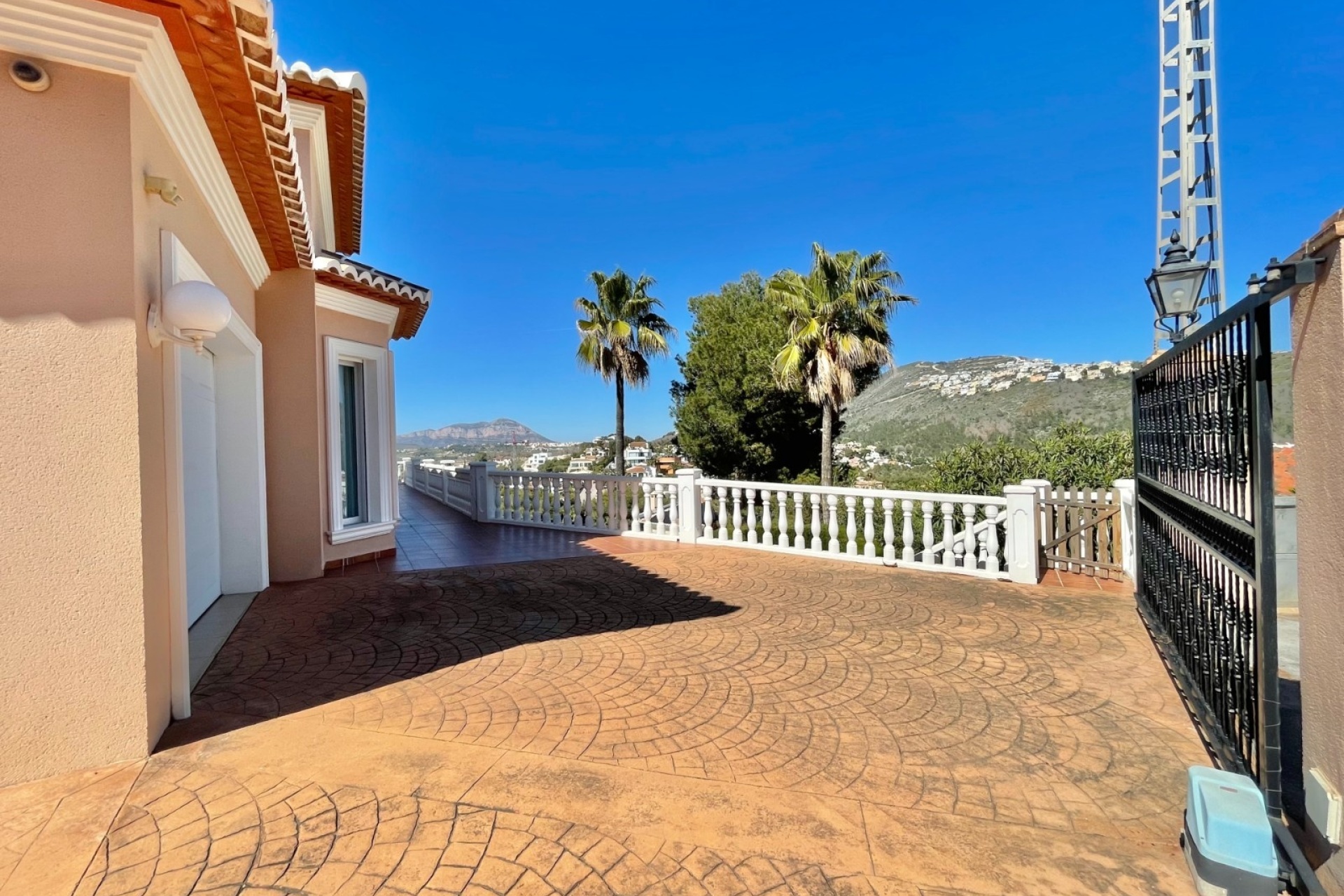 Liegenschaften - Villen - Moraira - La Arnella