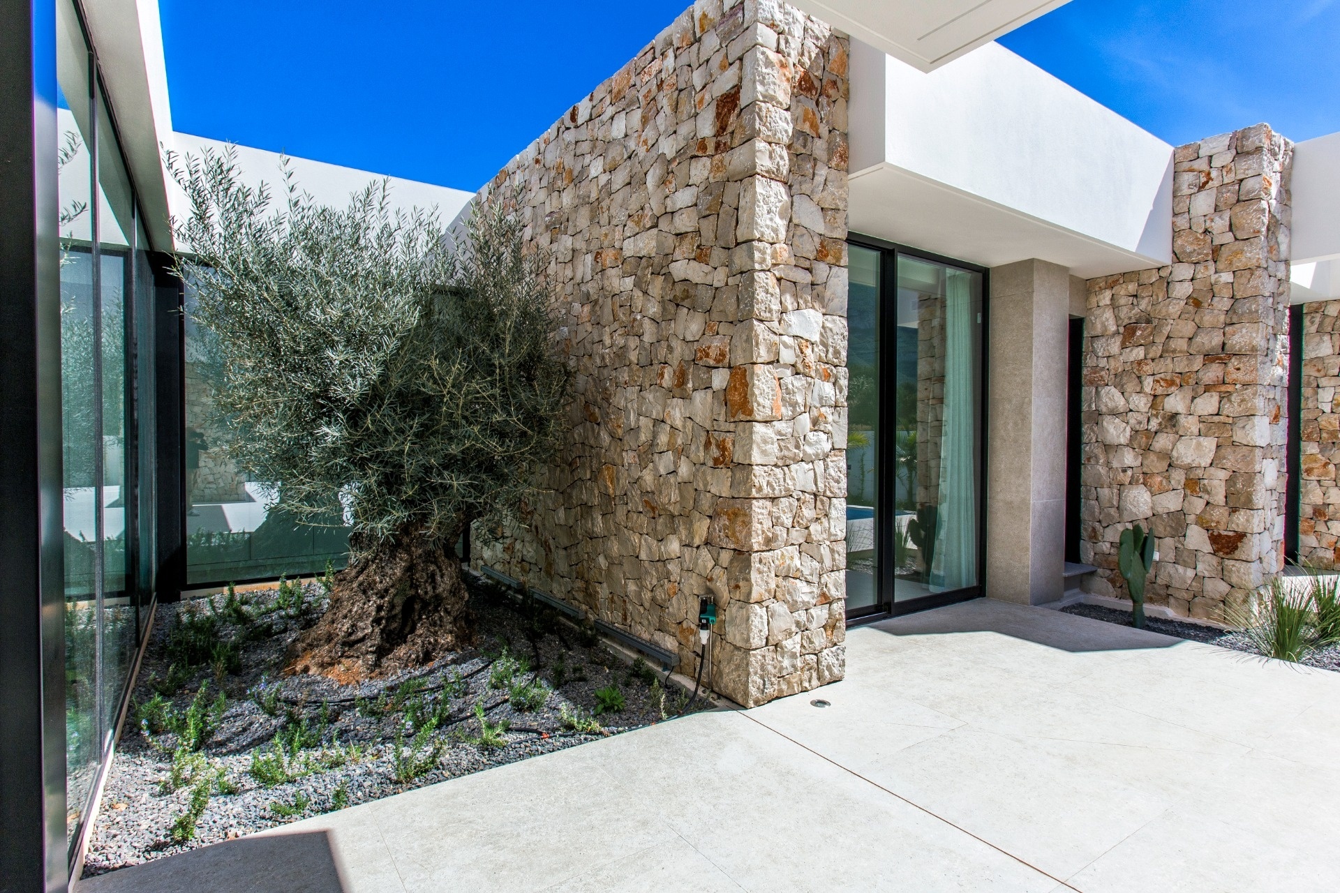 Nuevas construcciones - Villas - Chalets - Denia