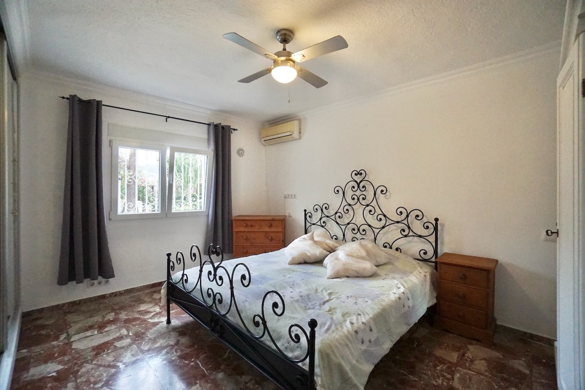 Resales - Country Houses - Fincas - Benitachell