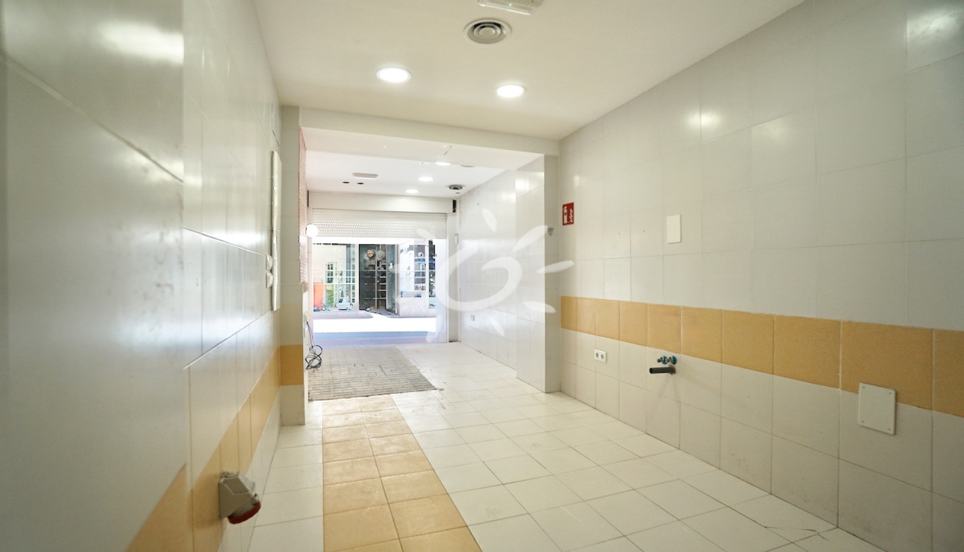 Reventas - Local Comercial - Moraira - Casco Urbano