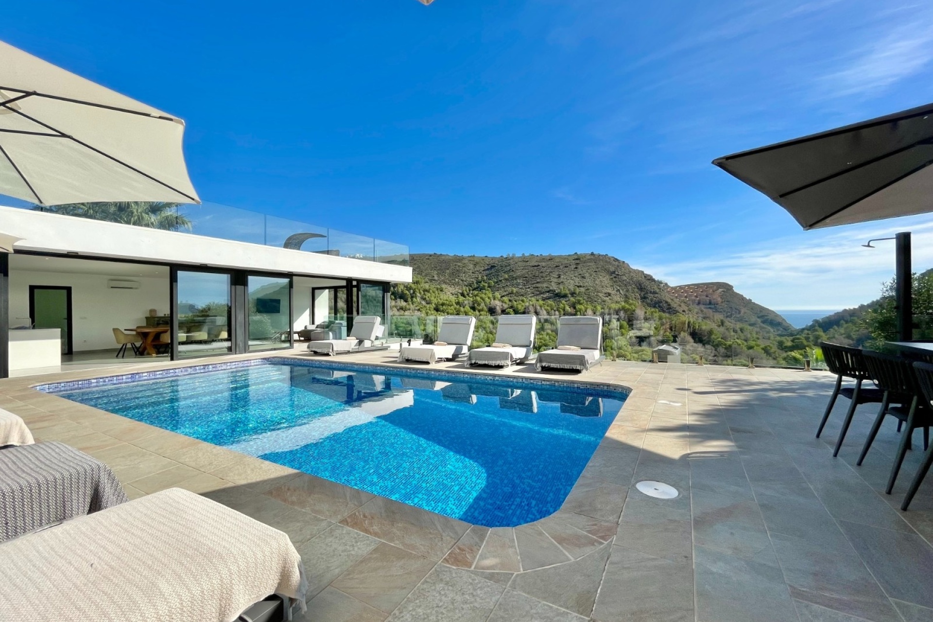 Reventas - Villas - Chalets - Moraira - La Arnella