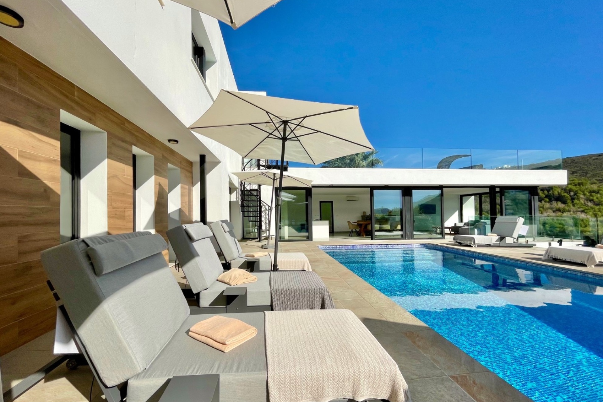 Reventas - Villas - Chalets - Moraira - La Arnella