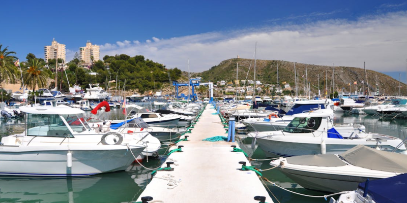 Your sunny refuge awaits you among our properties for sale in Moraira to enjoy more than 300 days of sun a year 