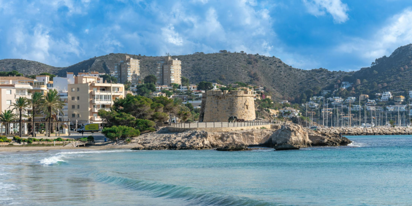 Möchten Sie eine Villa in Moraira kaufen? Entdecken Sie die besten Strände in diesem Mittelmeerparadies