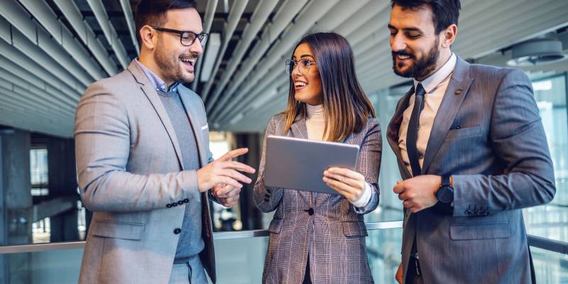 How to choose qualified estate agents in Moraira: practical tips