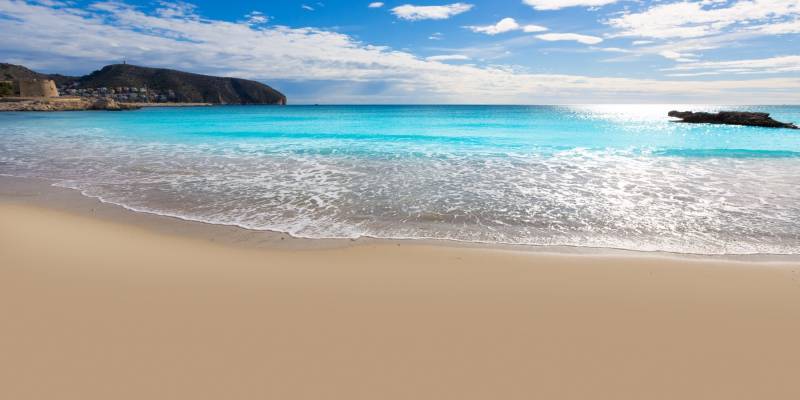 Discover the best beaches near your new villa in Moraira