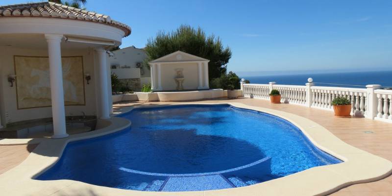 How has the COVID influenced the sale of homes in Moraira?