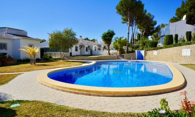 Liegenschaften - Stadthaeuser - Reihenhaeuser - Moraira - Pinar del Advocat