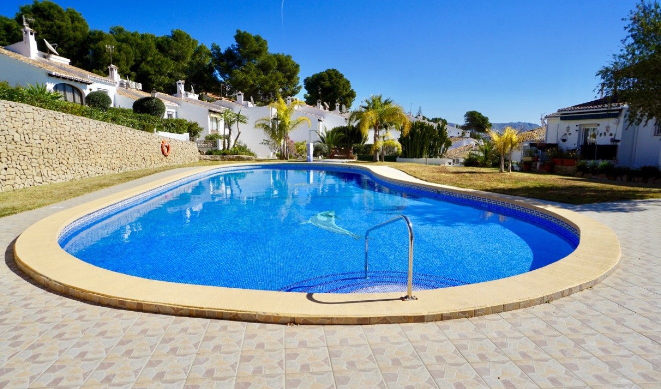 Liegenschaften - Stadthaeuser - Reihenhaeuser - Moraira - Pinar del Advocat