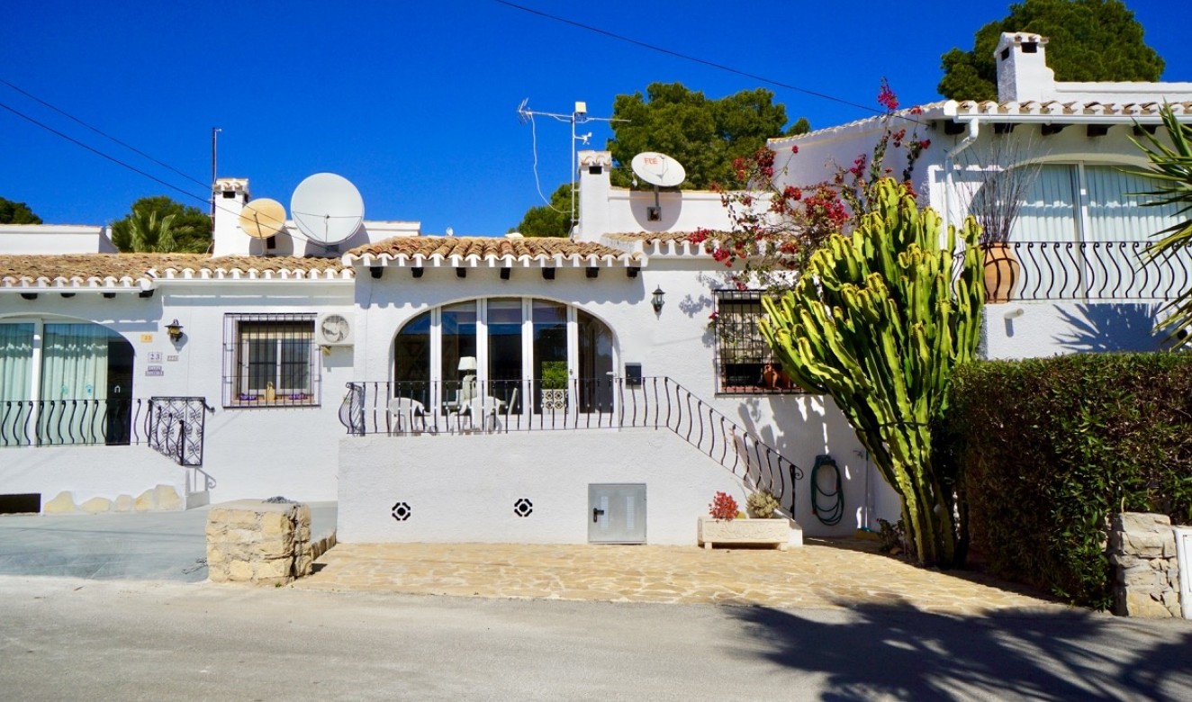 Liegenschaften - Stadthaeuser - Reihenhaeuser - Moraira - Pinar del Advocat