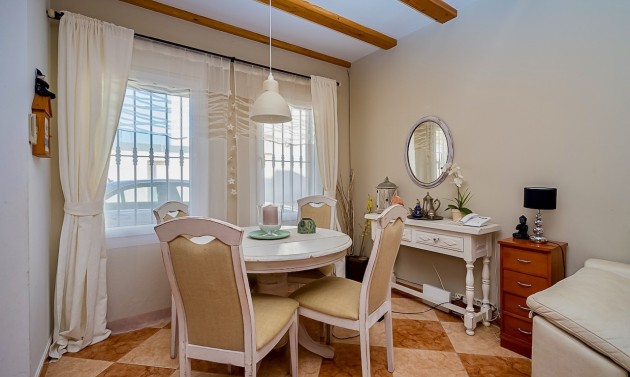 Liegenschaften - Stadthaeuser - Reihenhaeuser - Teulada - Teulada Zentrum