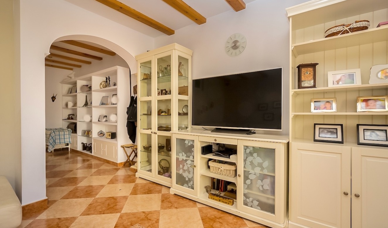 Liegenschaften - Stadthaeuser - Reihenhaeuser - Teulada - Teulada Zentrum