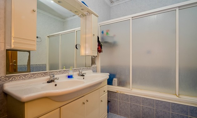 Liegenschaften - Stadthaeuser - Reihenhaeuser - Teulada - Teulada Zentrum