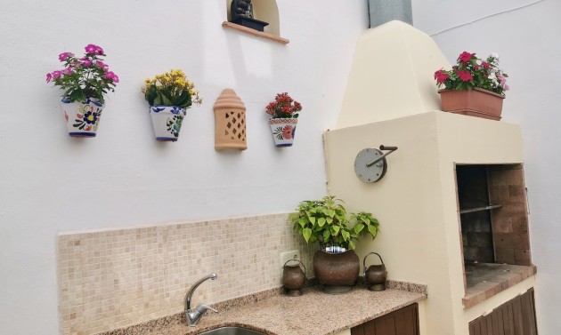 Liegenschaften - Stadthaeuser - Reihenhaeuser - Teulada - Teulada Zentrum