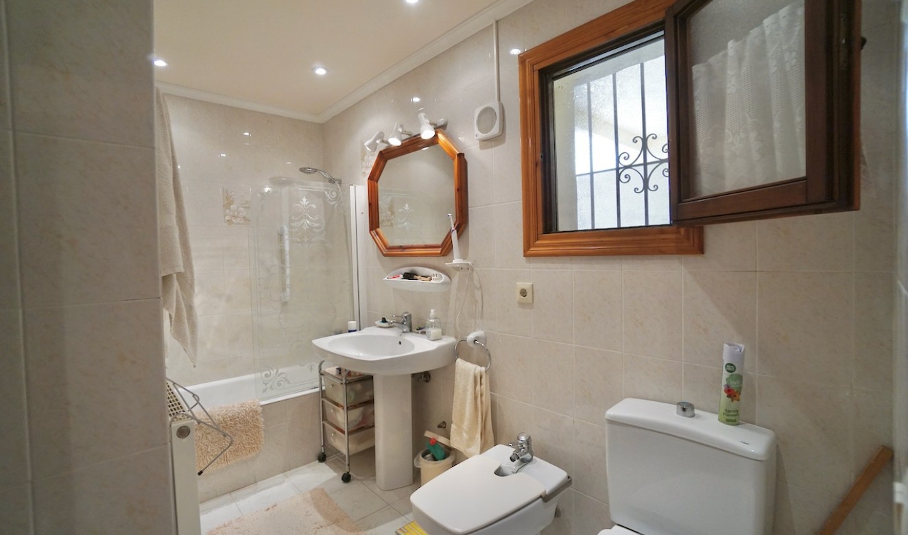 Liegenschaften - Stadthaeuser - Reihenhaeuser - Teulada - Castellons Vida