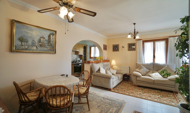 Liegenschaften - Stadthaeuser - Reihenhaeuser - Teulada - Castellons Vida