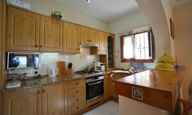 Liegenschaften - Stadthaeuser - Reihenhaeuser - Teulada - Castellons Vida