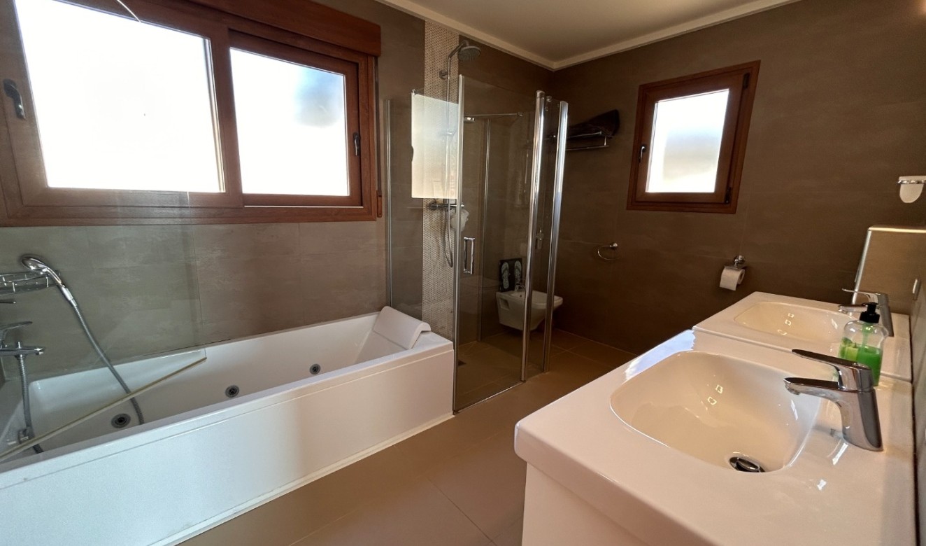 Reventas - Villas - Chalets - Javea