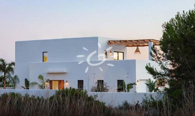 Nuevas construcciones - Villas - Chalets - Moraira - Camarrocha