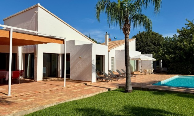 Liegenschaften - Villen - Denia