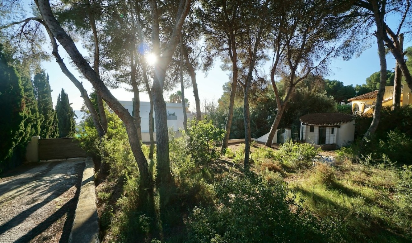 Resales - Plots of Land - Moraira - La Cometa