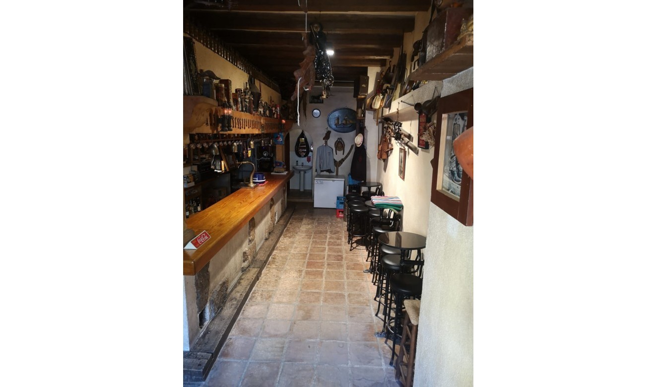 Long term Rentals - Commercial Premises - Moraira - Moraira Centre