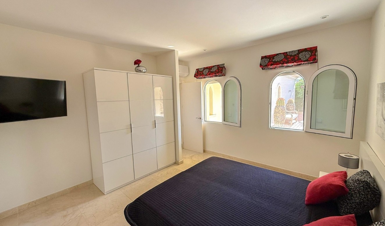 Alquiler a largo plazo - Villas - Chalets - Moraira - El Portet