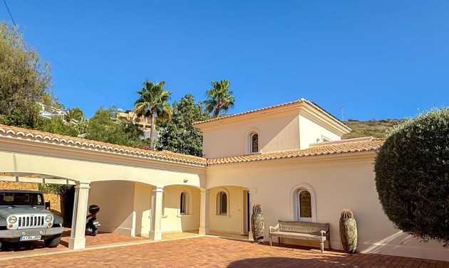 Alquiler a largo plazo - Villas - Chalets - Moraira - El Portet