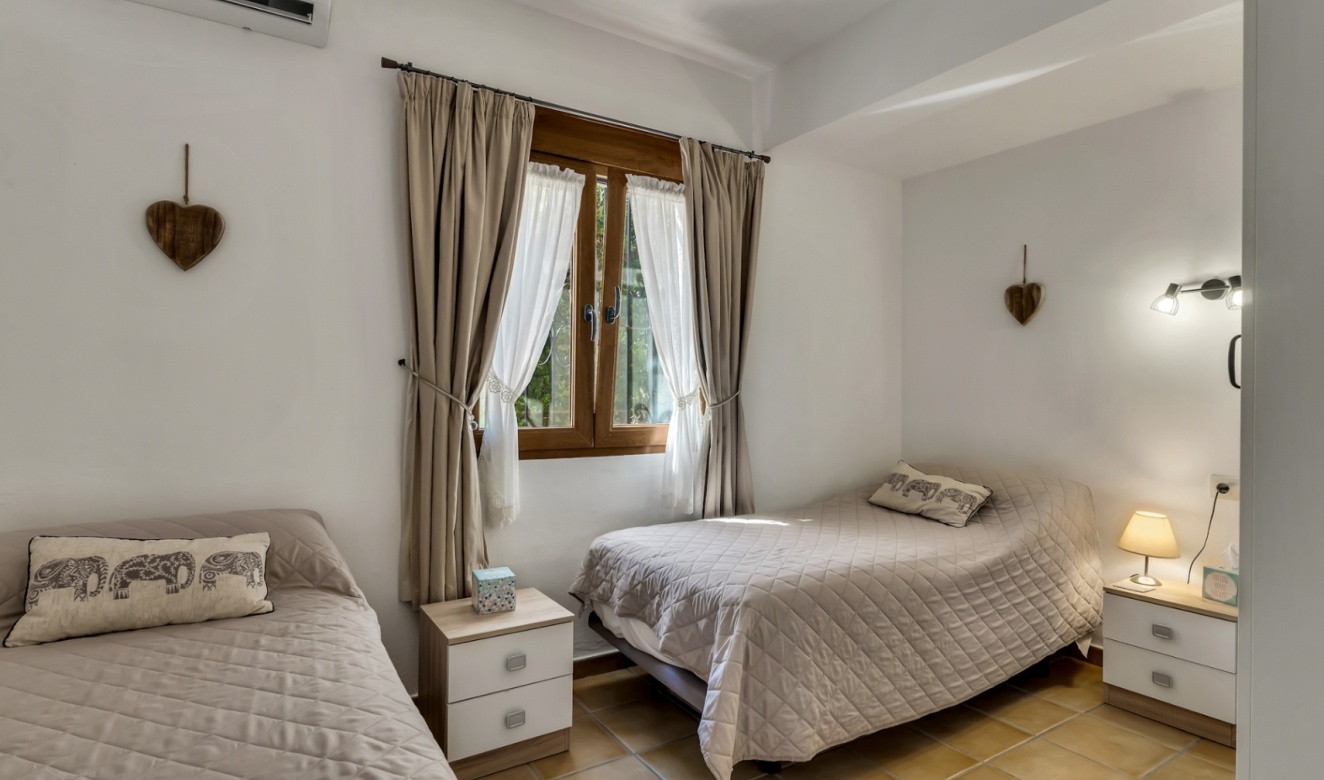 Alquiler a largo plazo - Villas - Chalets - Benissa - La Fustera