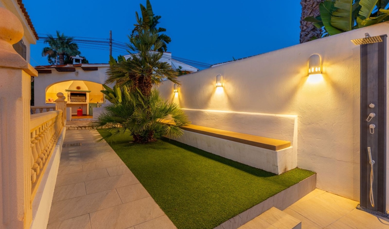 Alquiler a largo plazo - Villas - Chalets - Moraira - Pla de Mar