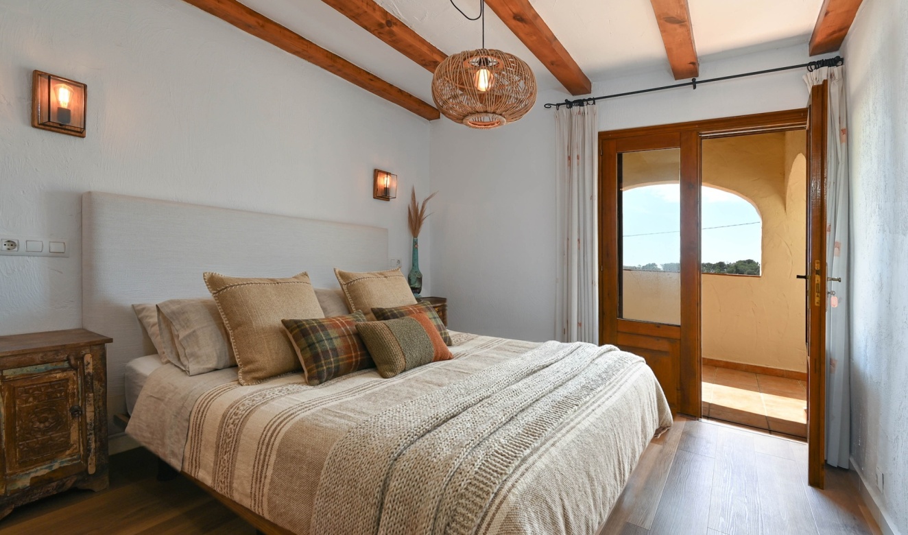 Liegenschaften - Stadthaeuser - Reihenhaeuser - Moraira