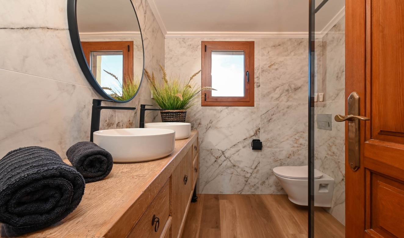 Liegenschaften - Stadthaeuser - Reihenhaeuser - Moraira