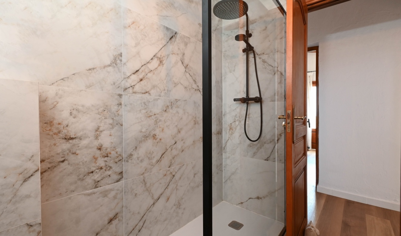 Liegenschaften - Stadthaeuser - Reihenhaeuser - Moraira