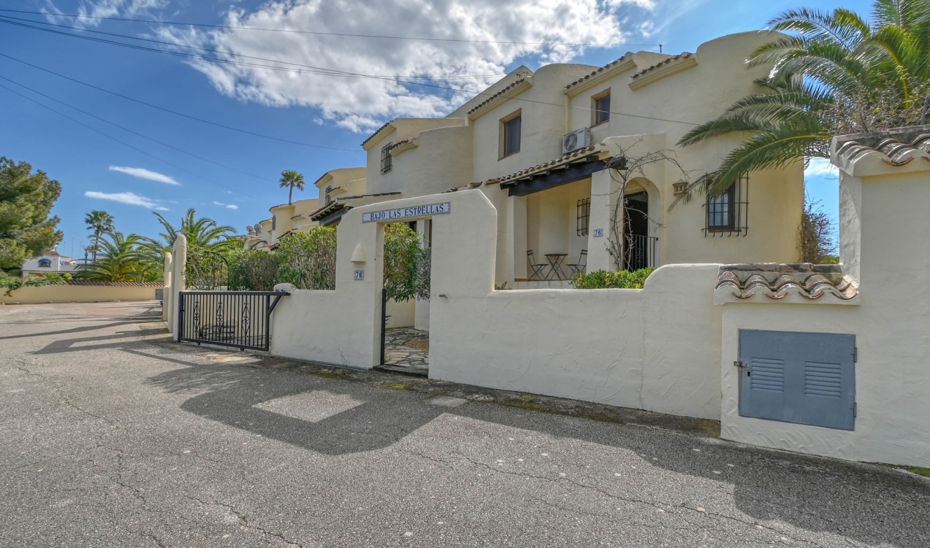 Liegenschaften - Stadthaeuser - Reihenhaeuser - Moraira