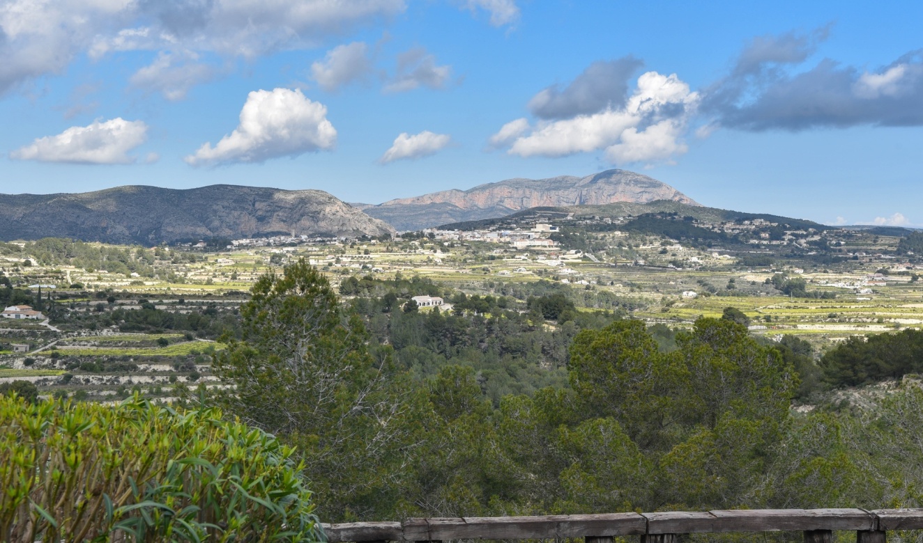Liegenschaften - Stadthaeuser - Reihenhaeuser - Moraira