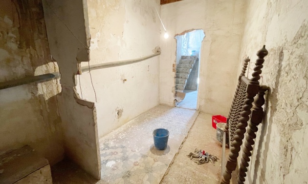 Reventas - Casas de Pueblo - Bungalows - Adosados - Benissa - Centro