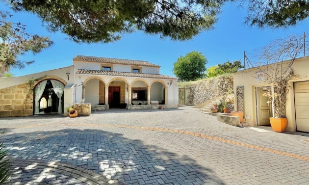 Reventas - Villas - Chalets - Javea - Castellans