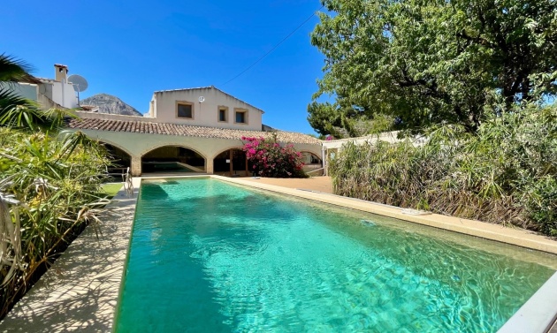 Reventas - Villas - Chalets - Javea - Castellans