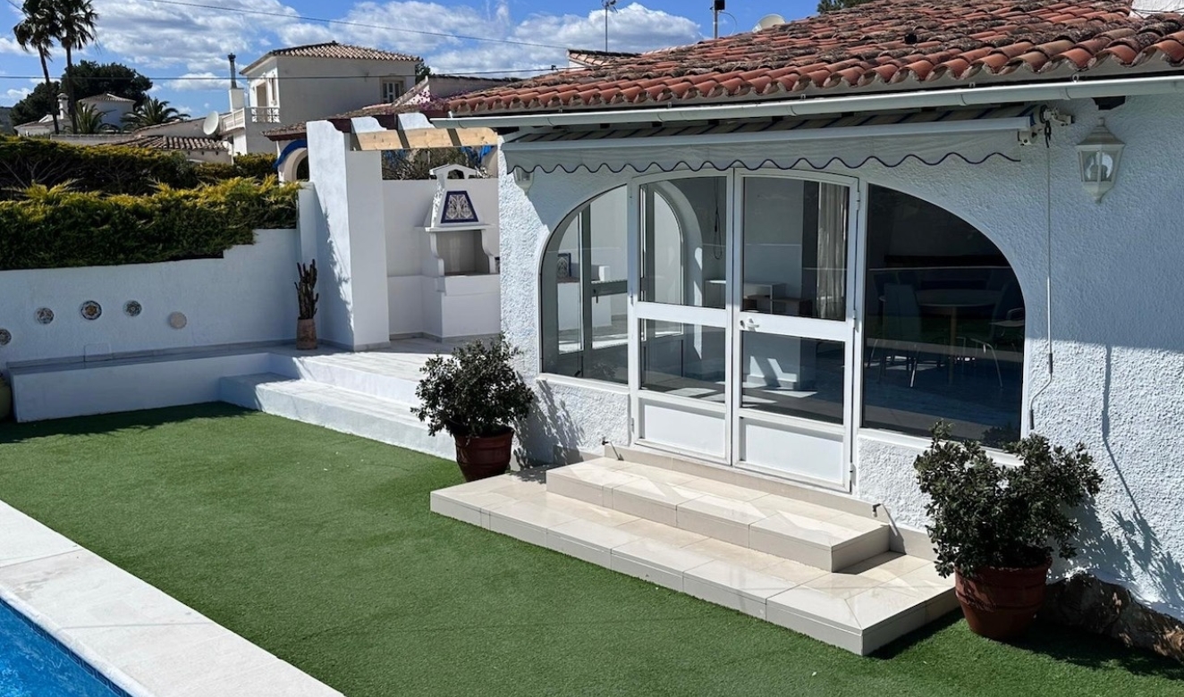 Reventas - Villas - Chalets - Moraira - La Sabatera