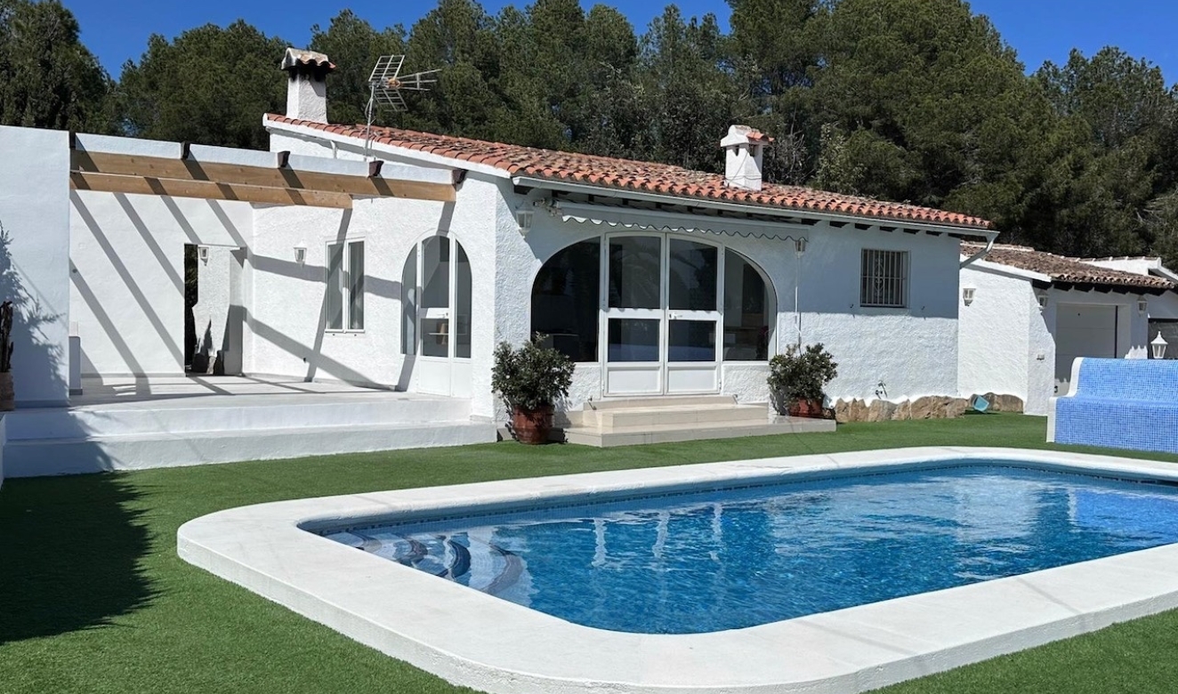 Reventas - Villas - Chalets - Moraira - La Sabatera